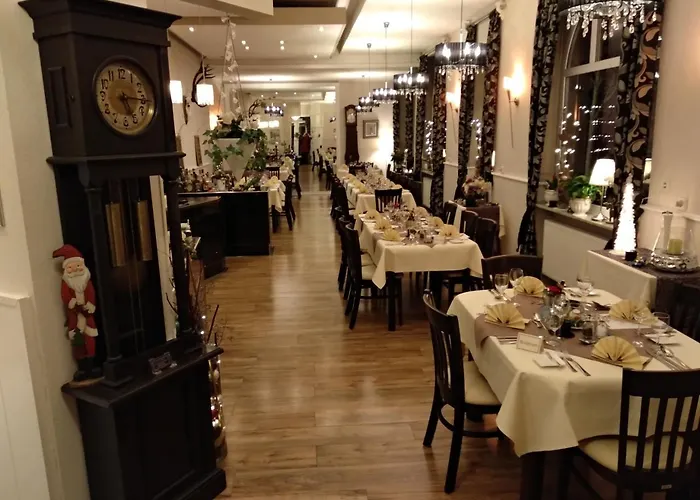 亚赫霍夫酒店 3* 马延