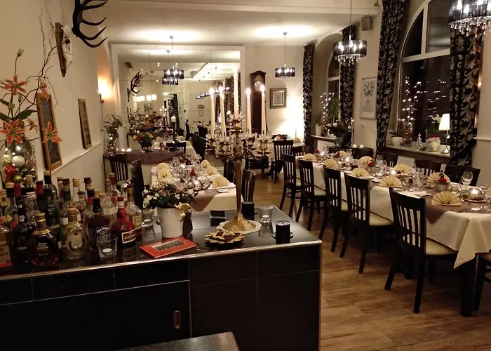 酒店 亚赫霍夫酒店 3*